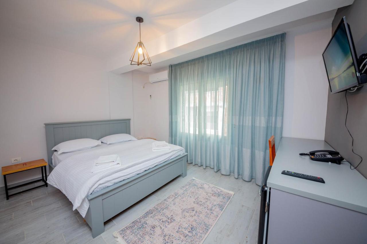 Aerial Hotel & Spa Vlore Exterior photo