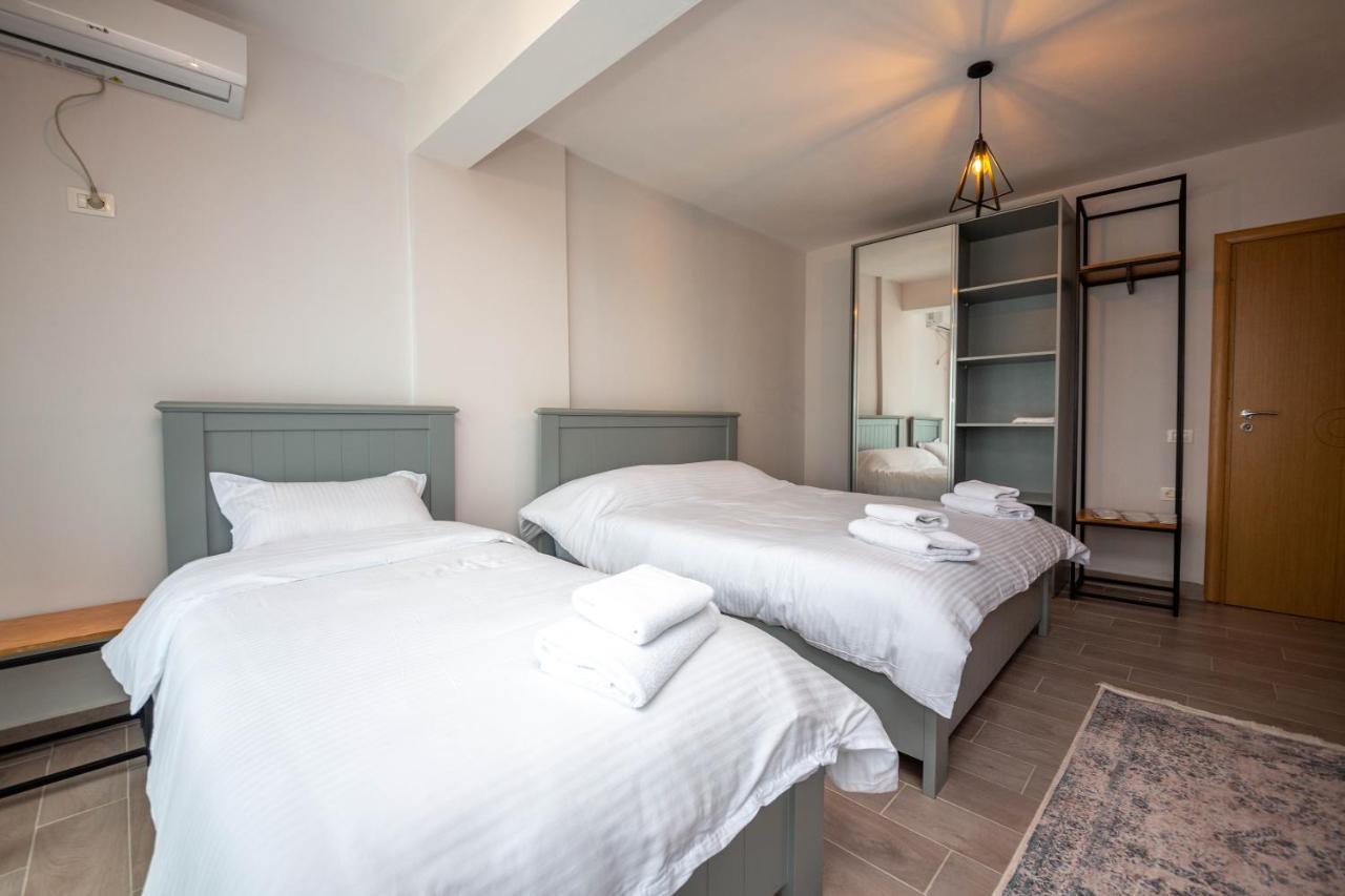 Aerial Hotel & Spa Vlore Exterior photo