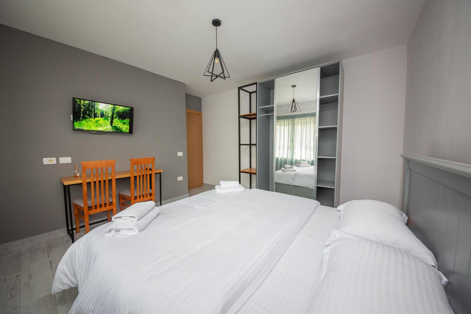 Aerial Hotel & Spa Vlore Exterior photo